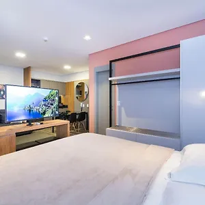 Aion Suítes 204 - Compacto E Luxuoso Loft - Rooftop Com Piscina E Academia - à Poucos Passos Da Bombinhas